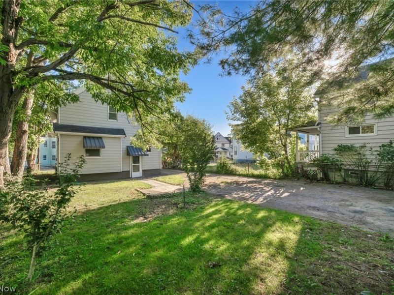 2407 Mira Court, Cleveland, OH 44109 Photo 38