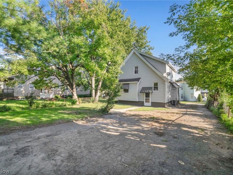 2407 Mira Court, Cleveland, OH 44109 Photo 40