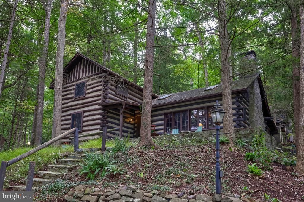 412 PENNSYLVANIA AVENUE , MOUNT GRETNA, PA 17064
