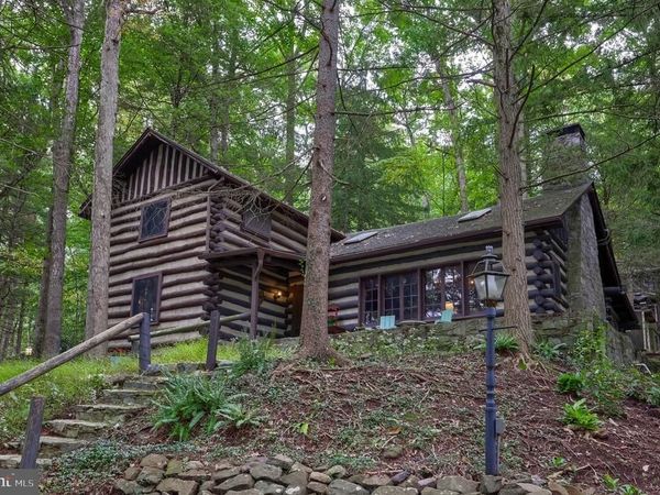 412 PENNSYLVANIA AVENUE , MOUNT GRETNA, PA 17064
