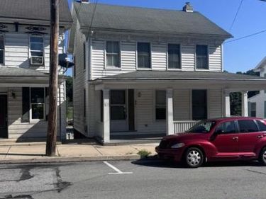 22 W MAIN STREET, WINDSOR, PA 17366