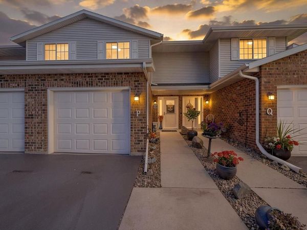 2543 TELLURIDE TRAIL, Unit P, Green Bay, WI 54313