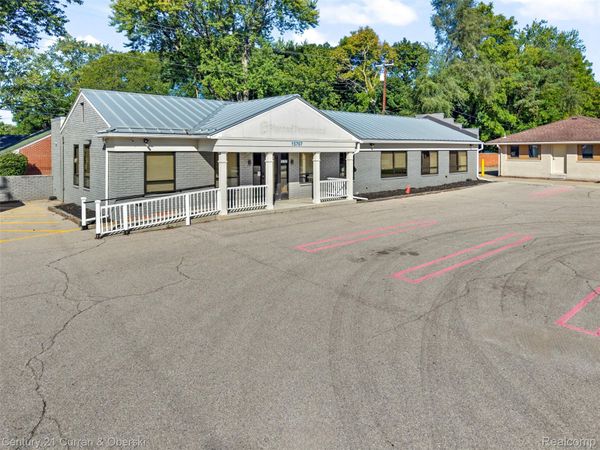 15707 Farmington Road , Livonia, Mi 48154