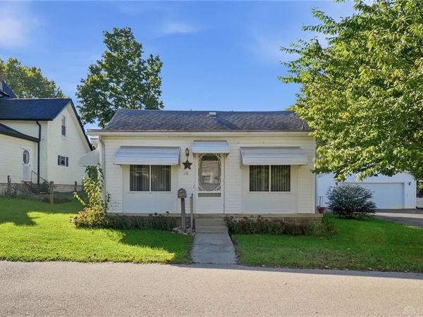 13 N Maple Street, Jamestown Vlg, OH 45335