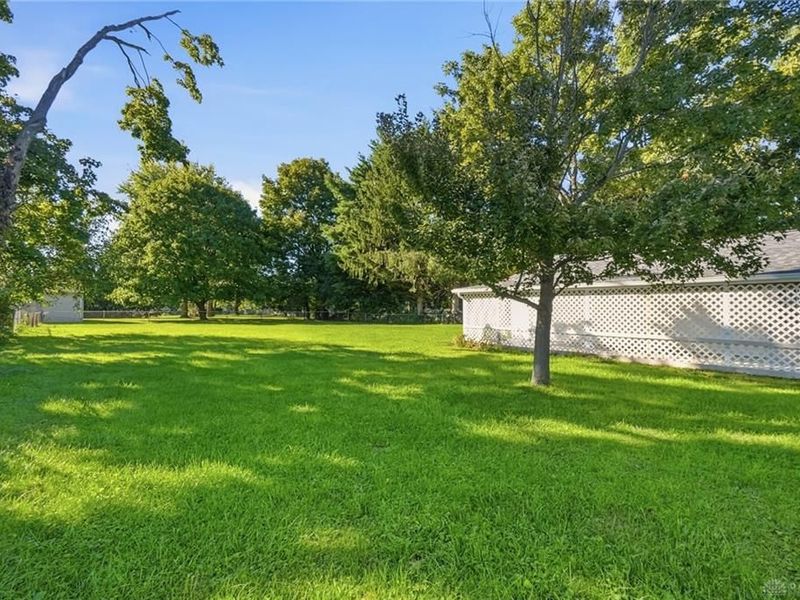 13 N Maple Street, Jamestown, OH 45335 Photo 37