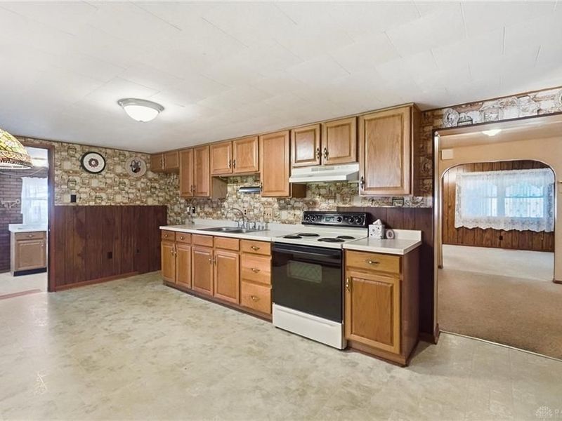 13 N Maple Street, Jamestown, OH 45335 Photo 9