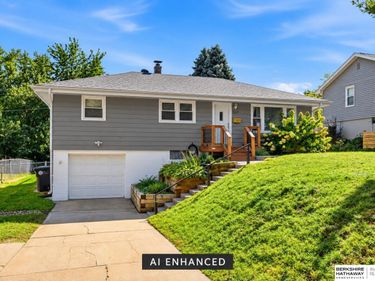 3217 Cornhusker Drive, Omaha, NE 68124