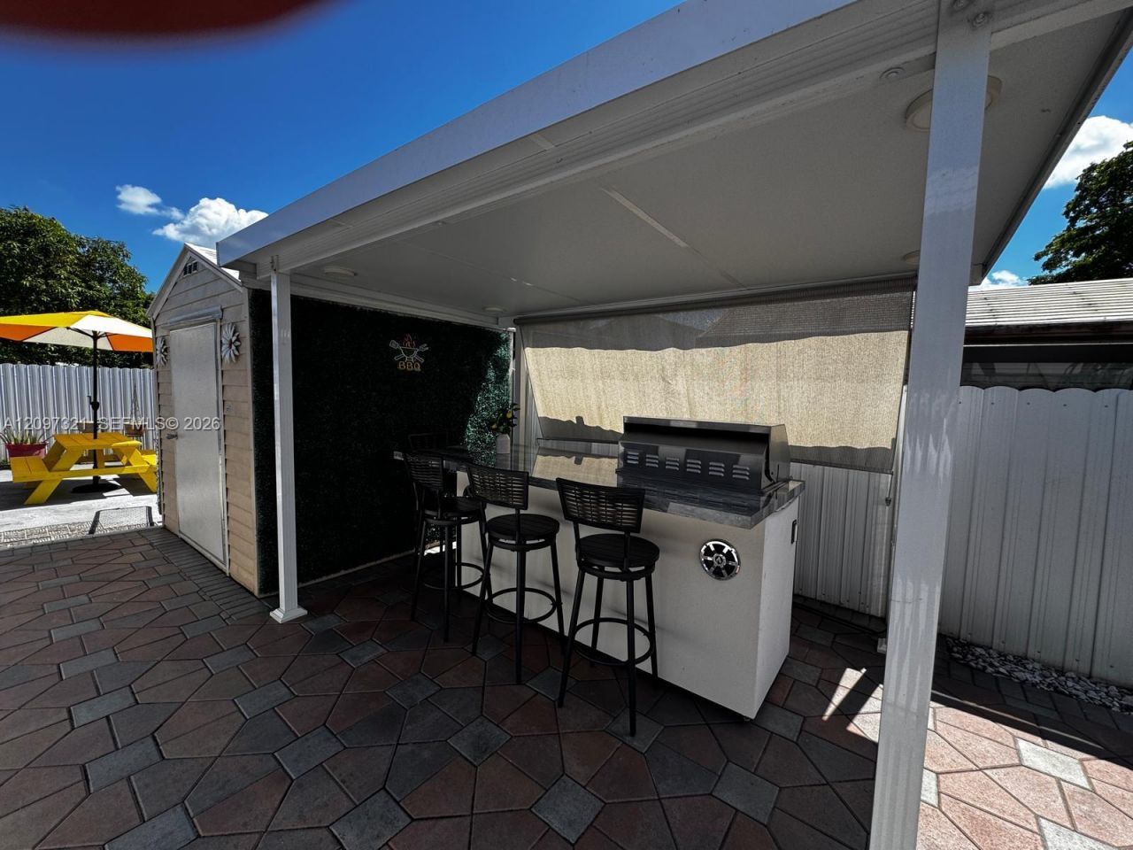 5836 NW 199th St, Hialeah, FL 33015 Photo