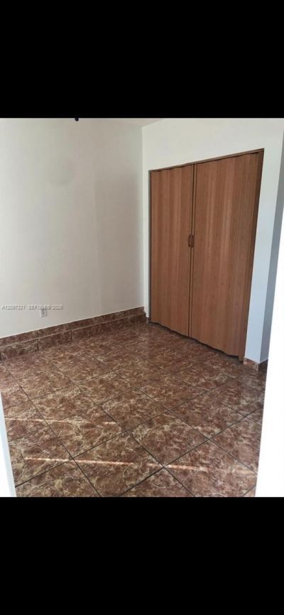 5836 NW 199th St, Hialeah, FL 33015 Photo