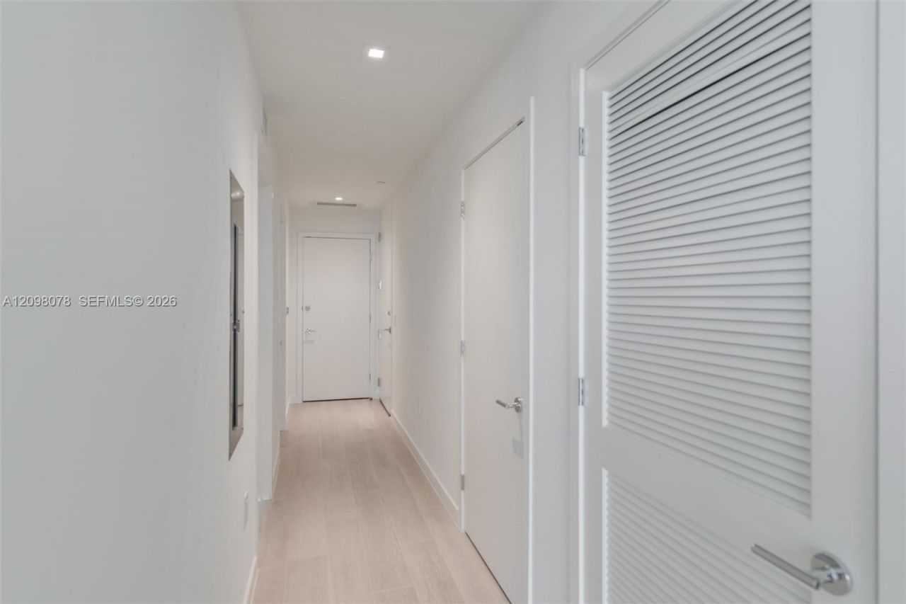 1400 Biscayne Blvd, Unit 2207, Miami, FL 33132 Photo