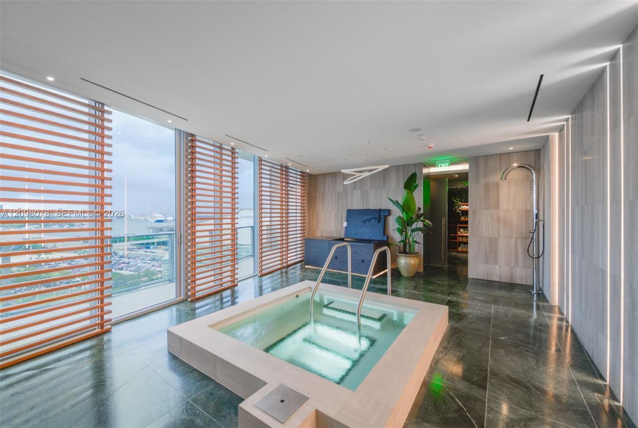 1400 Biscayne Blvd, Unit 2207, Miami, FL 33132 Photo