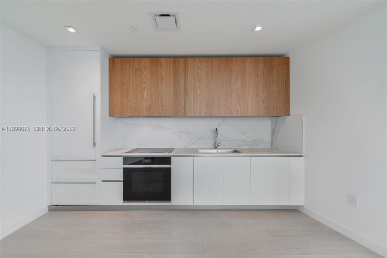 1400 Biscayne Blvd, Unit 2207, Miami, FL 33132 Photo