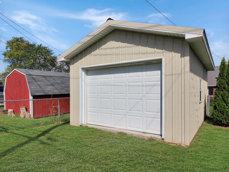 410 E 6th Street, Port Clinton, OH 43452 Photo 18