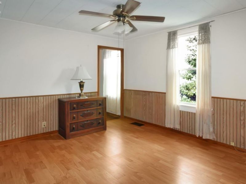 410 E 6th Street, Port Clinton, OH 43452 Photo 6