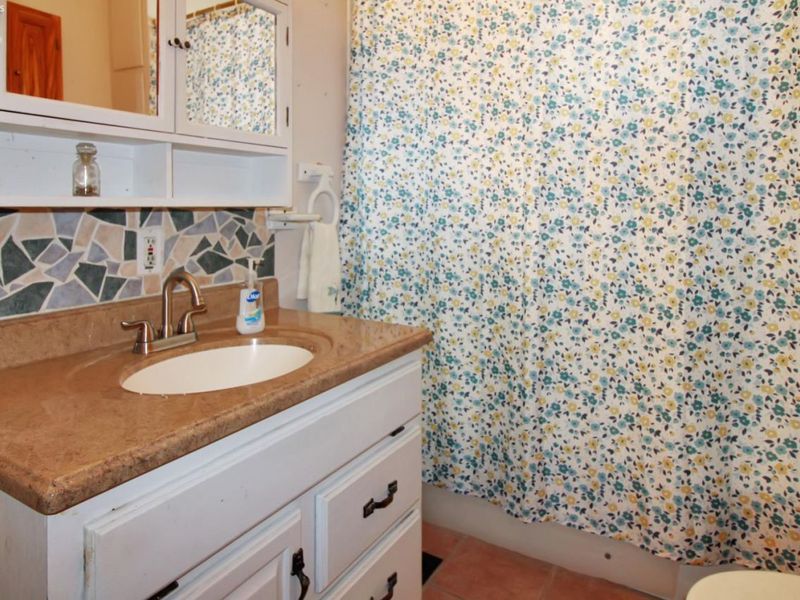 410 E 6th Street, Port Clinton, OH 43452 Photo 8