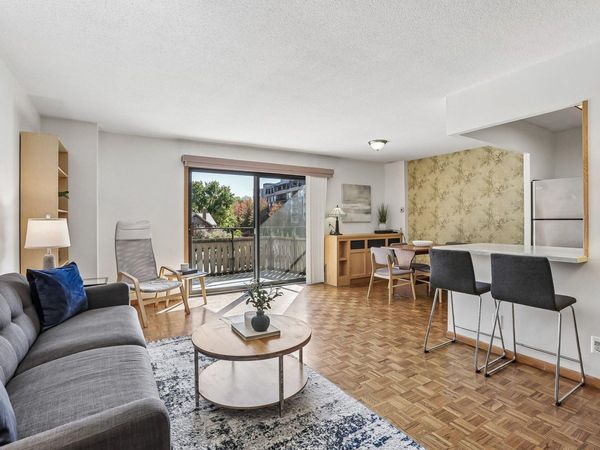 410 Groveland Avenue, Unit 305, Minneapolis, MN 55403