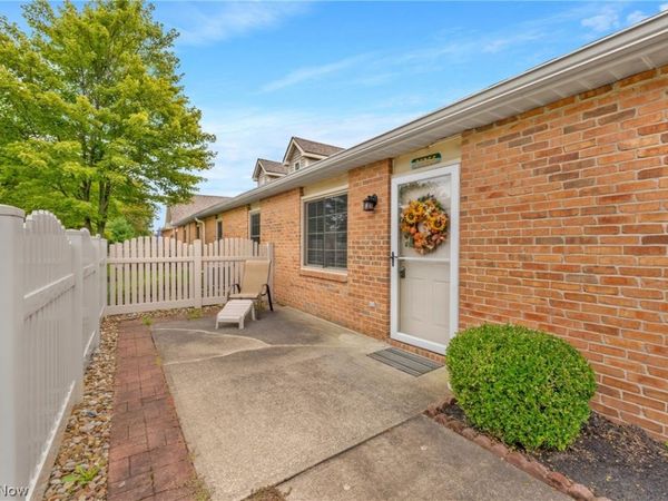 35255 Greenwich Avenue , North Ridgeville, OH 44039