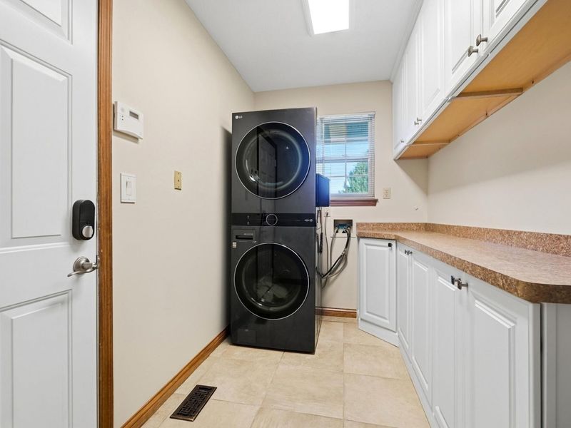 10525 Frederick Pike, Vandalia, OH 45377 Photo 43