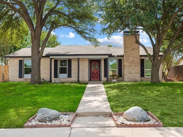 1206 Oakbluff Drive, Lancaster, TX 75146