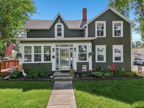 322 W High Street , Sycamore, IL 60178