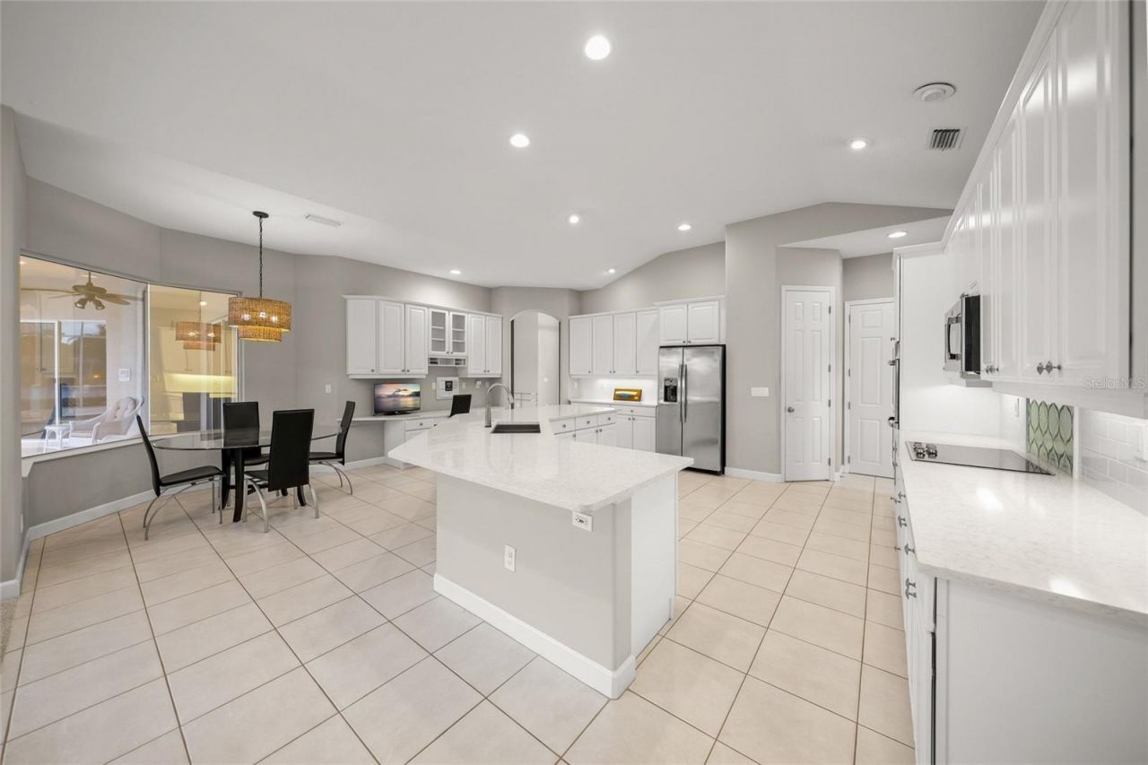 9075 Misty Creek Drive, Sarasota, FL 34241 Photo