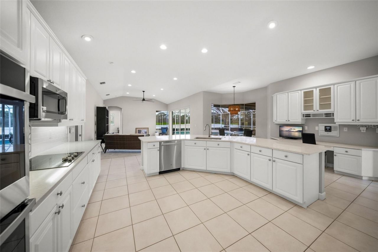 9075 Misty Creek Drive, Sarasota, FL 34241 Photo