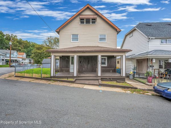216 Lawrence Street , Archbald, PA 18403