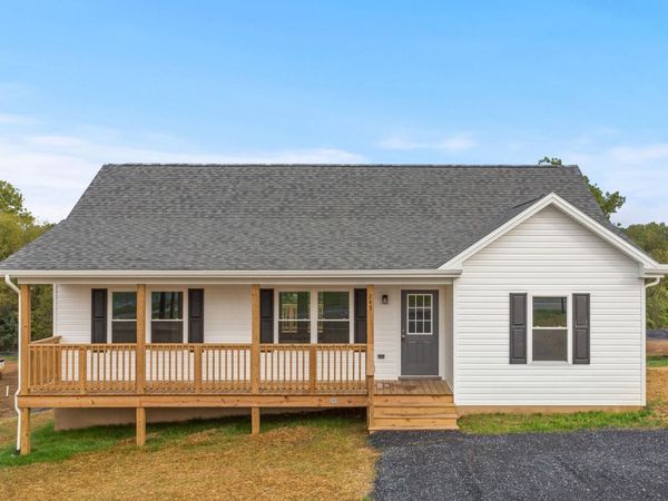 255 HOLLY HILL ST, BROADWAY, VA 22815