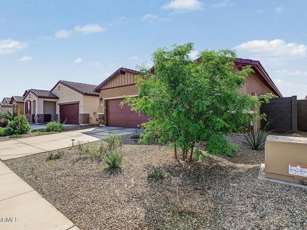 18249 W CIELO GRANDE Avenue, Surprise, AZ 85387