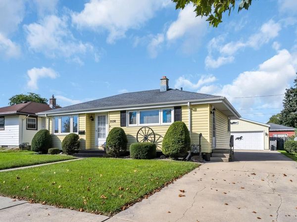 3538 Republic AVENUE, Racine, WI 53405