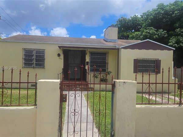 500 NW 45th St, Miami, FL 33127