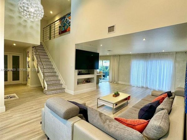 8224 SW 163rd Ct, Miami, FL 33193