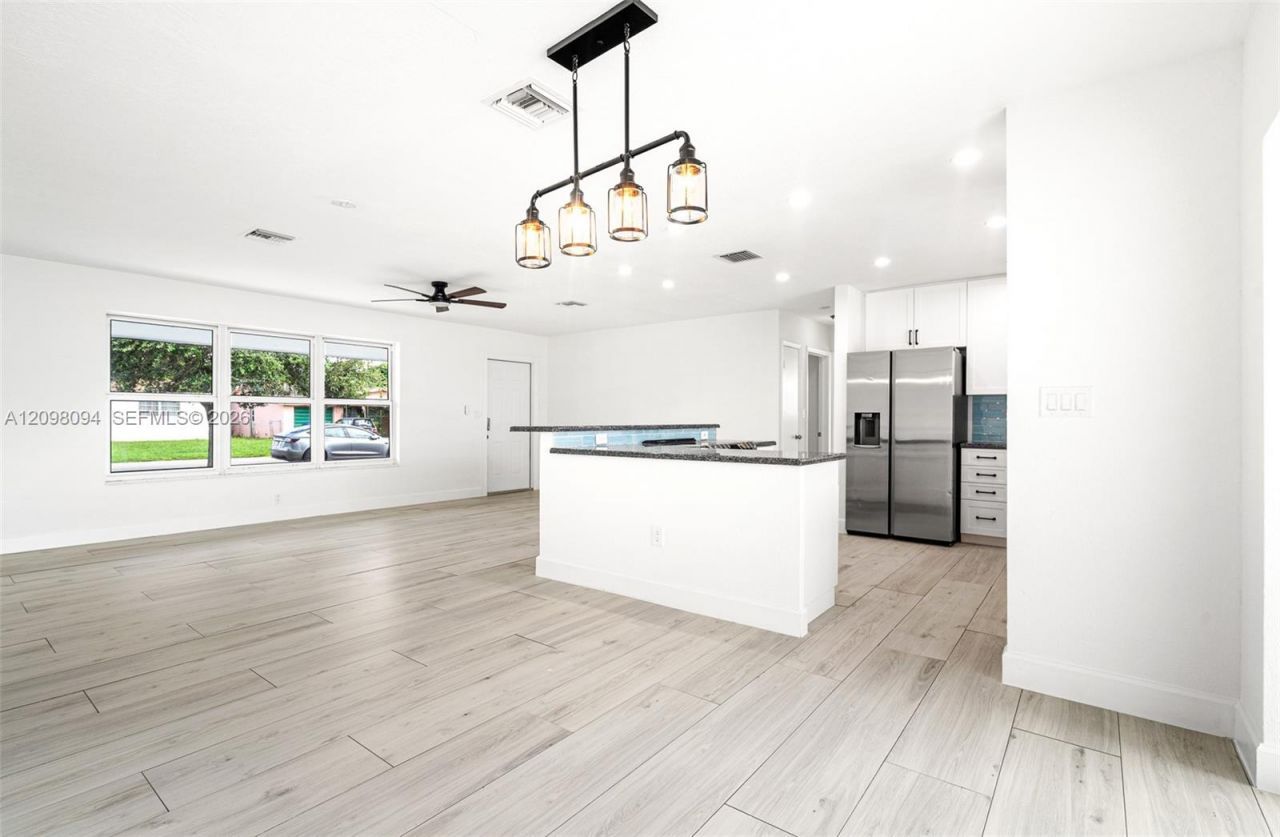 7960 Shalimar St , Unit 7960, Miramar, FL 33023 Photo