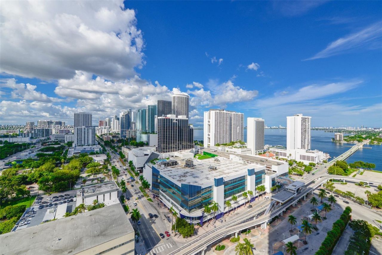 1400 Biscayne Blvd , Unit 2207, Miami, FL 33132 Photo