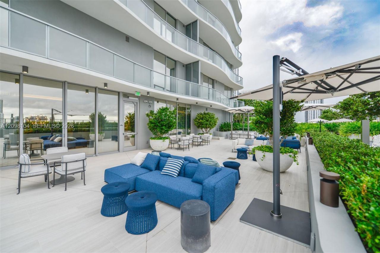 1400 Biscayne Blvd , Unit 2207, Miami, FL 33132 Photo