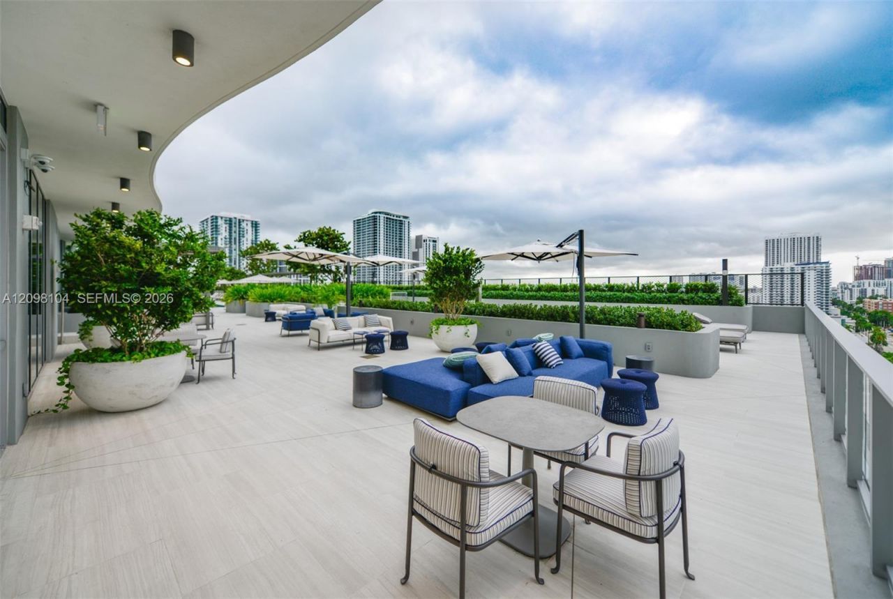 1400 Biscayne Blvd , Unit 2207, Miami, FL 33132 Photo
