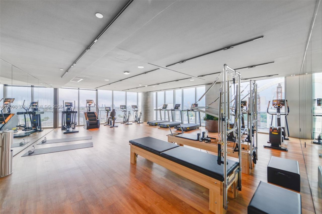 1400 Biscayne Blvd , Unit 2207, Miami, FL 33132 Photo