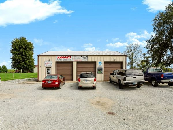 3806 S State Road 3 , New Castle, IN 47362