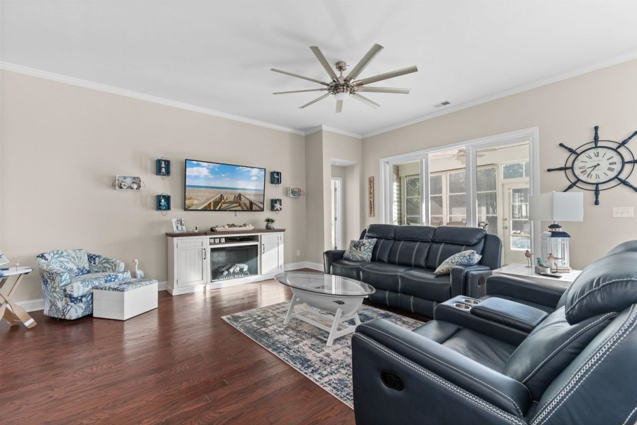 1341 Reflection Pond Dr. Photo 13
