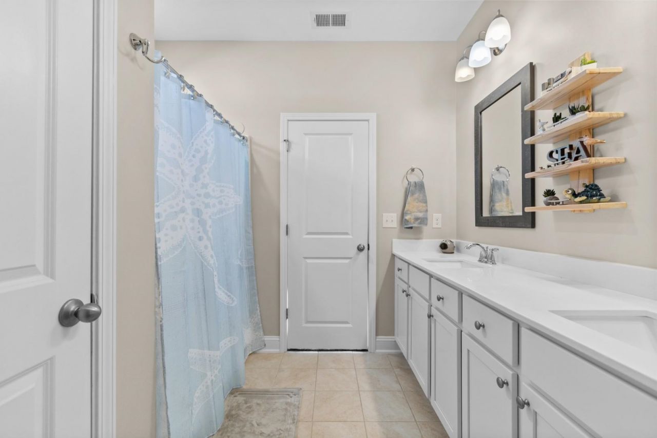 1341 Reflection Pond Dr. Photo 18