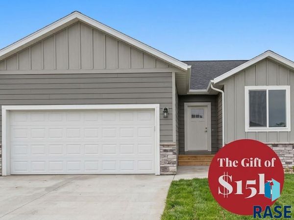 5808 W Cushman St, Sioux Falls, SD 57107