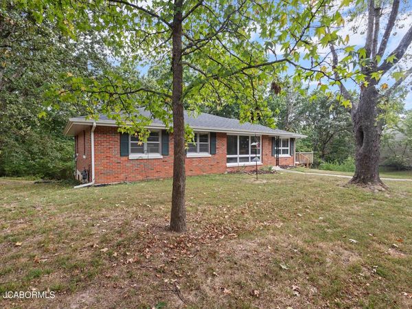 2521 BALD HILL ROAD, Jefferson City, MO 65101