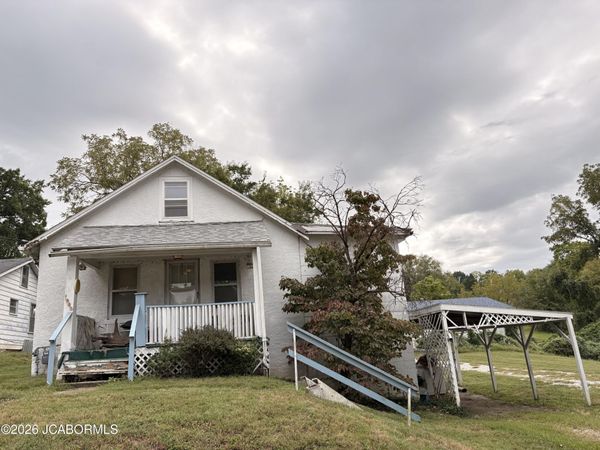 1009 WASHINGTON STREET, Jefferson City, MO 65101