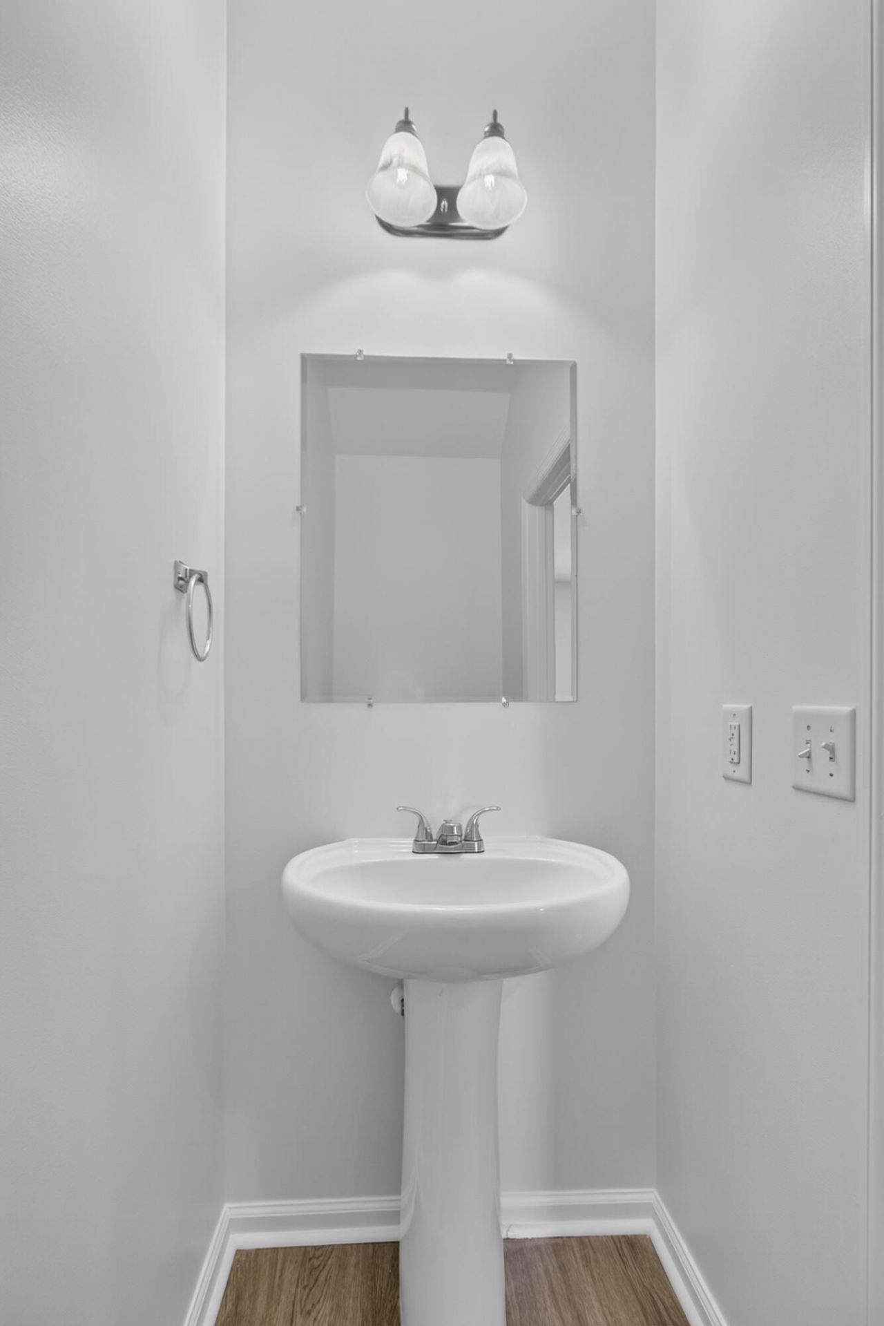 407 Hemingway Circle Photo 13