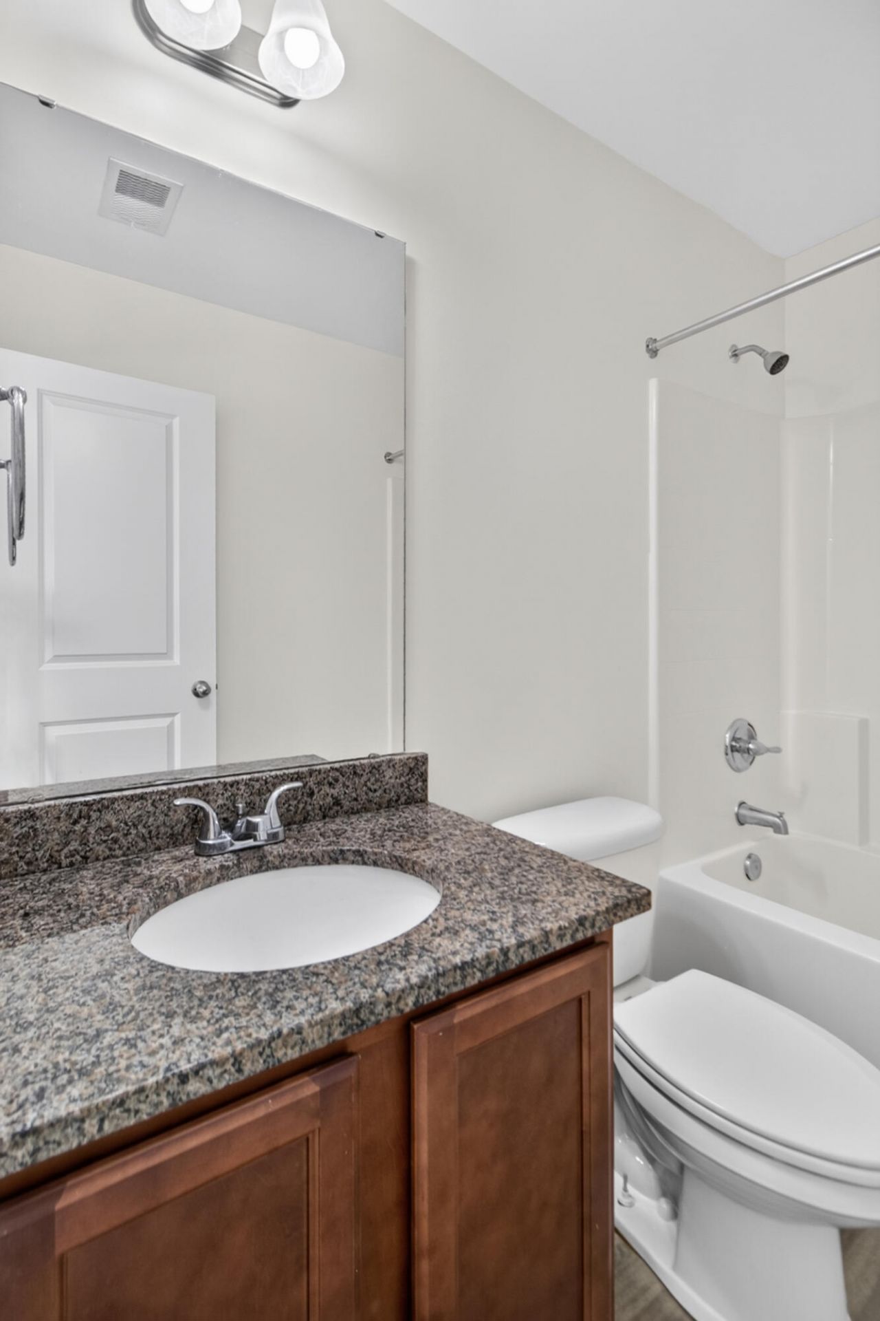 407 Hemingway Circle Photo 19