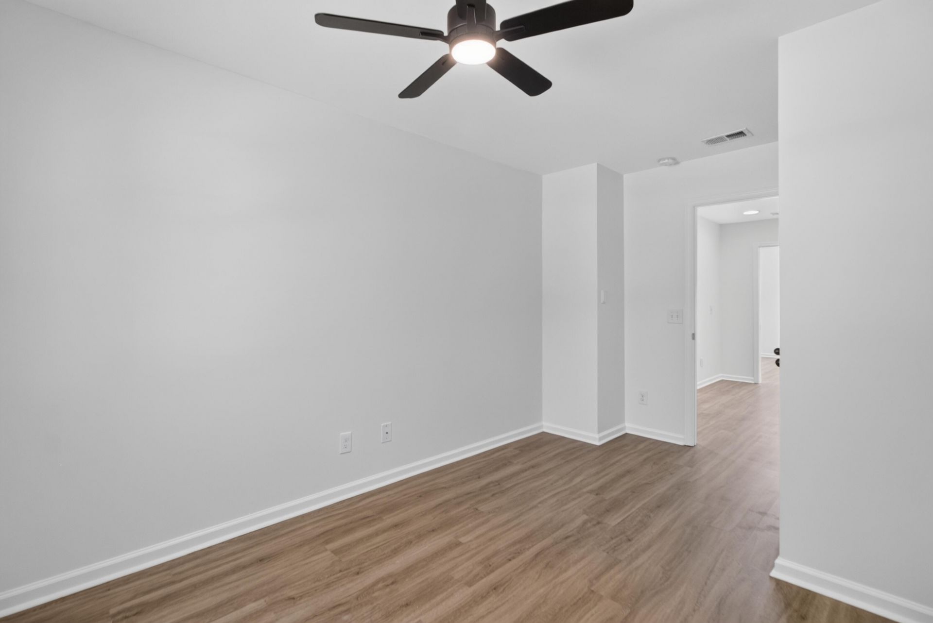 407 Hemingway Circle Photo 25