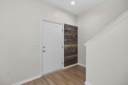 407 Hemingway Circle photo 4