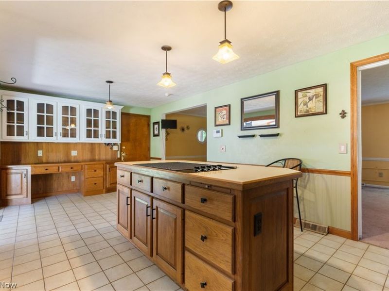 2561 Fallview Street NW, Uniontown, OH 44685 Photo 13
