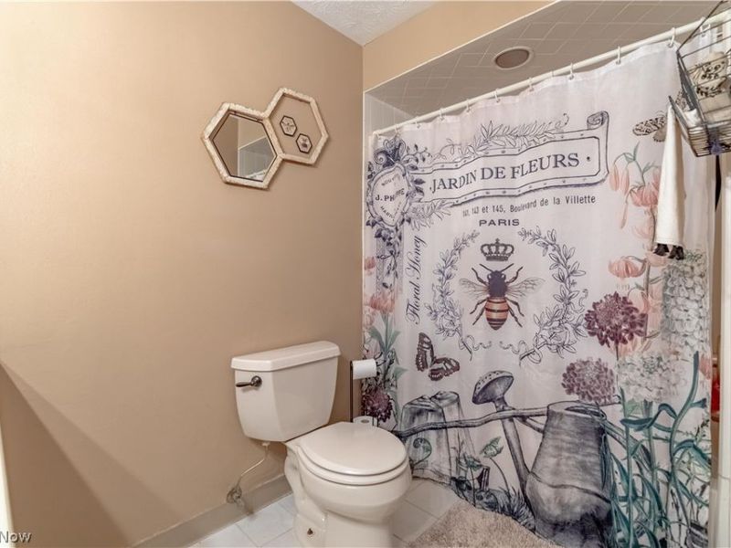 2561 Fallview Street NW, Uniontown, OH 44685 Photo 25