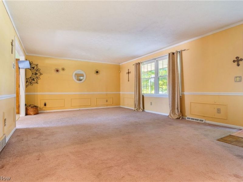 2561 Fallview Street NW, Uniontown, OH 44685 Photo 7